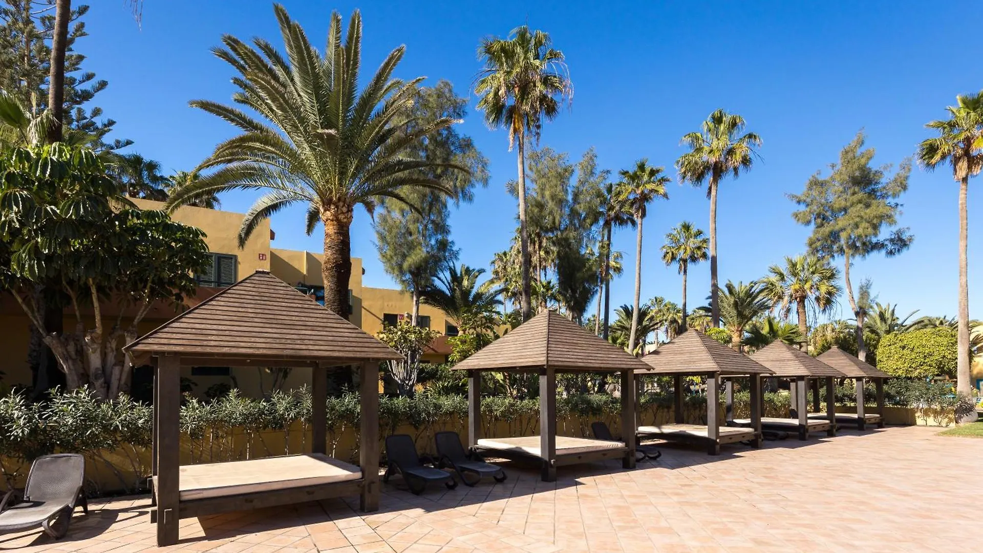 Home2Book Pool & Tennis Court Cozy Apt, Κοραλέχο 0*,  Ισπανία